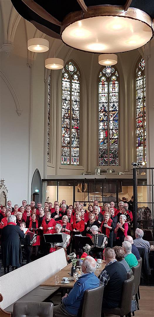 Onze Kerk Hooge Zwaluwe Restaurant "Onze kerk" Hooge Zwaluwe - foto's Cor Viveen